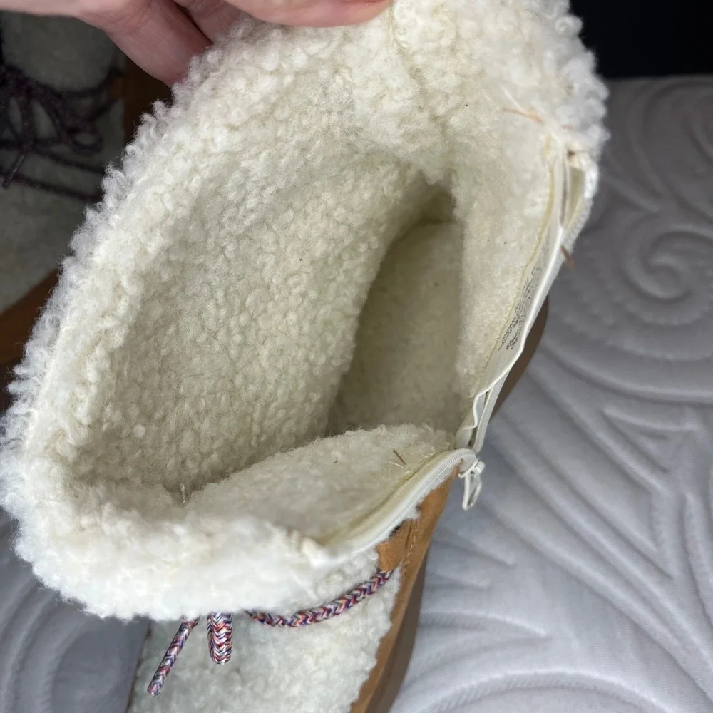 Cat &‎ Jack Arya Kids Cognac Faux Shearling Winter Boots Size 5 NEW